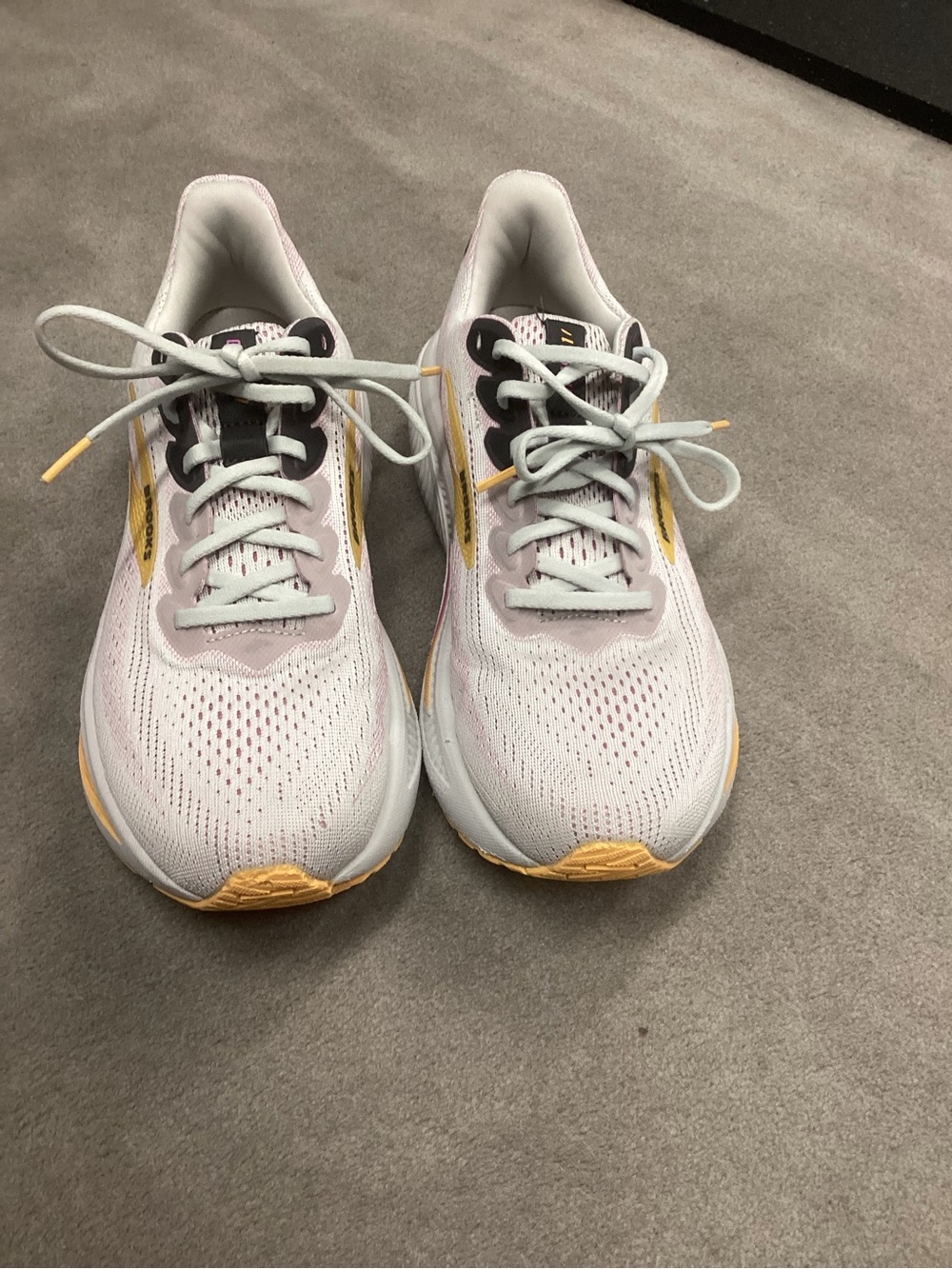 Women’s Brooks Ghost 17 Shoes